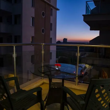 Apartment Rufus G4 Trikomo